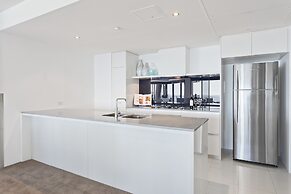 Holiday Holiday Circle On Cavill