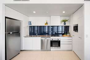 Holiday Holiday Circle On Cavill