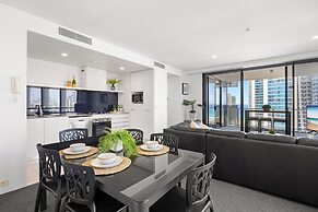 Holiday Holiday Circle On Cavill