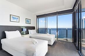 Holiday Holiday Circle On Cavill