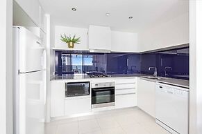 Holiday Holiday Circle On Cavill