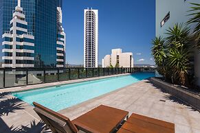 Holiday Holiday Circle On Cavill