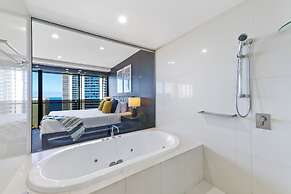 Holiday Holiday Circle On Cavill