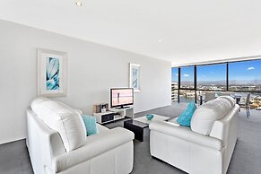 Holiday Holiday Circle On Cavill