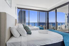 Holiday Holiday Circle On Cavill