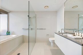 Holiday Holiday Circle On Cavill