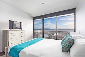 Holiday Holiday Circle On Cavill