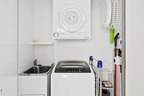 Holiday Holiday Circle On Cavill