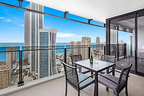 Holiday Holiday Circle On Cavill