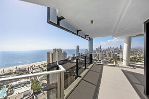 Holiday Holiday Circle On Cavill