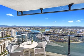 Holiday Holiday Circle On Cavill