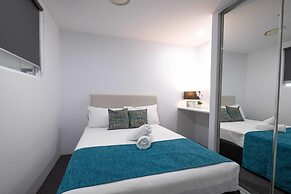 Holiday Holiday Circle On Cavill