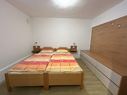 Apartments Mrakič