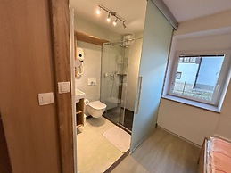 Apartments Mrakič