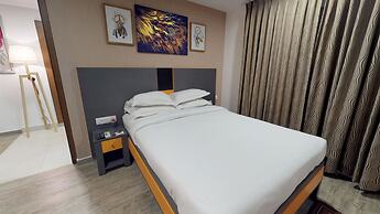 37th Crescent Boutique Suites