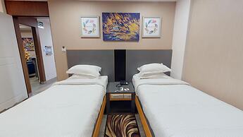 37th Crescent Boutique Suites