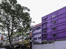 OYO 321 Hotel D'Elegant