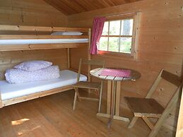 Långsjön Stugor & Camping