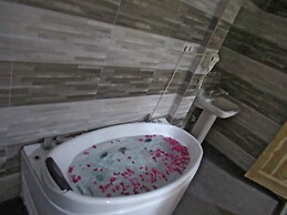 Sand Bank Hotel & Restaurant