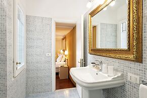 Canova Rooms in Spanish Steps