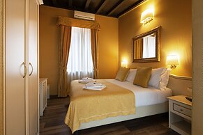 Canova Rooms in Spanish Steps