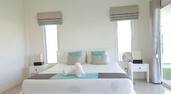 Hua Hin Pool Villa with 4 Bedrooms L50