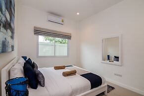 Hua Hin Pool Villa with 4 Bedrooms L50