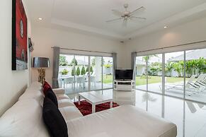 Hua Hin Pool Villa with 4 Bedrooms L50