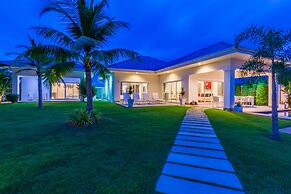 Hua Hin Pool Villa with 4 Bedrooms L50