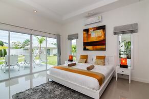 Hua Hin Pool Villa with 4 Bedrooms L50