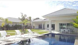 Hua Hin Pool Villa with 4 Bedrooms L50