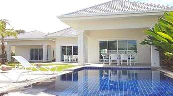 Hua Hin Pool Villa with 4 Bedrooms L50
