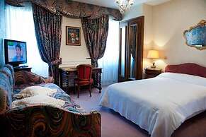 Logis Hotel De La Poste