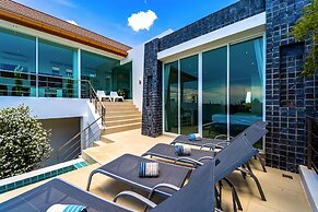 Phu Montra Villa with Ocean View A4