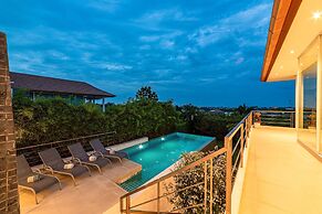 Phu Montra Villa with Ocean View A4