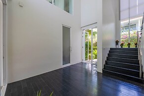 Phu Montra Villa with Ocean View A4