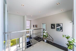 Phu Montra Villa with Ocean View A4