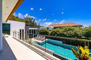 Phu Montra Villa with Ocean View A4