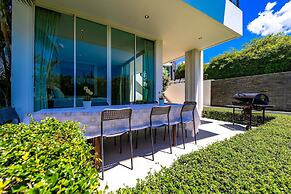 Phu Montra Villa with Ocean View A4