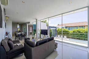 Phu Montra Villa with Ocean View A4