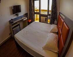 Hotel Shilton by Royal Collection