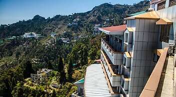 Hotel Shilton by Royal Collection