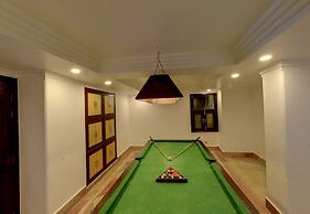 Hotel Shilton by Royal Collection