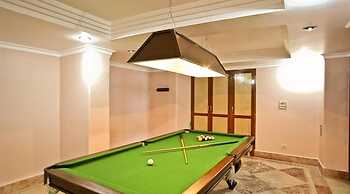 Hotel Shilton by Royal Collection