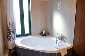 Vathyskia Guesthouse