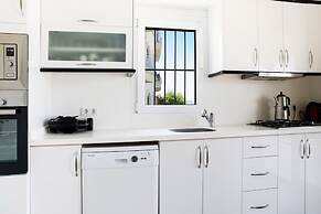 Important Group Villa BD463 4 Bedrooms