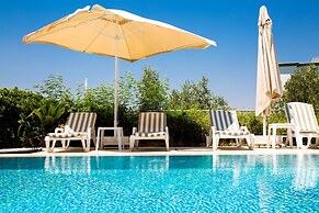 Important Group Villa BD463 4 Bedrooms