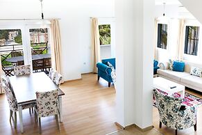 Important Group Villa BD463 4 Bedrooms