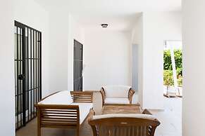 Important Group Villa BD463 4 Bedrooms