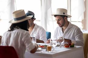 Regency Sealine Camp